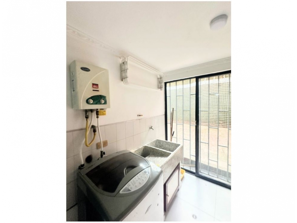 VENTA DE APARTAMENTO EN LA CASTELLANA RANGO 3 — foto 4