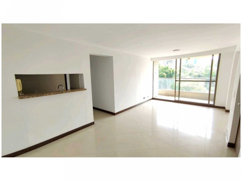 APARTAMENTO LOMA DE LOS BERNAL