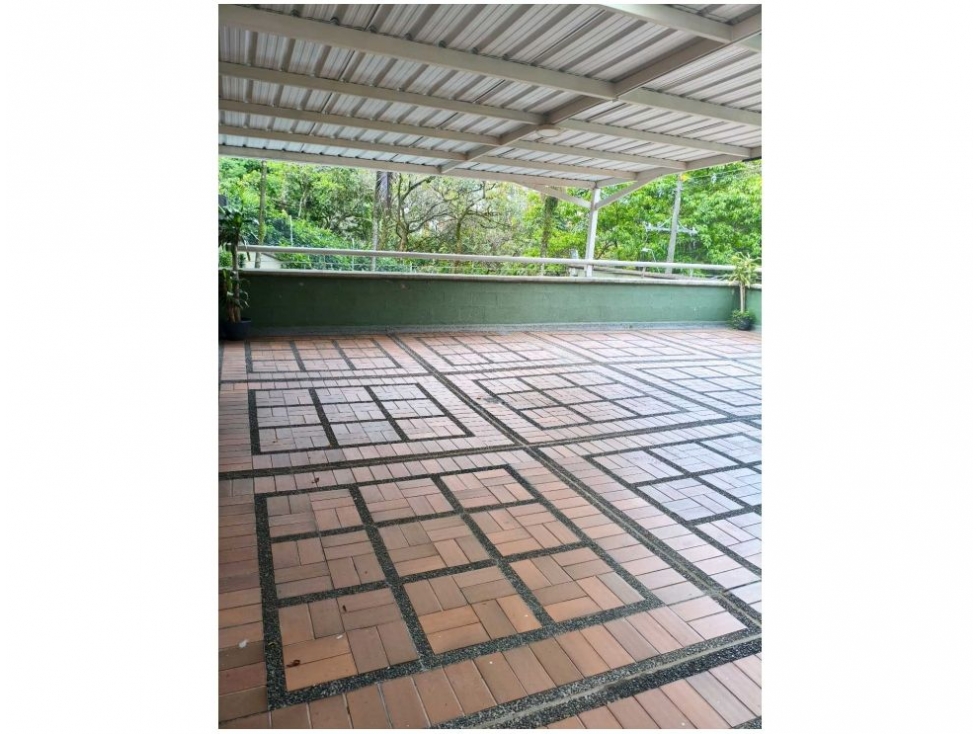 APARTAMENTO EN VENTASECTOR LOMA DE LOS BERNAL PARTE BAJA