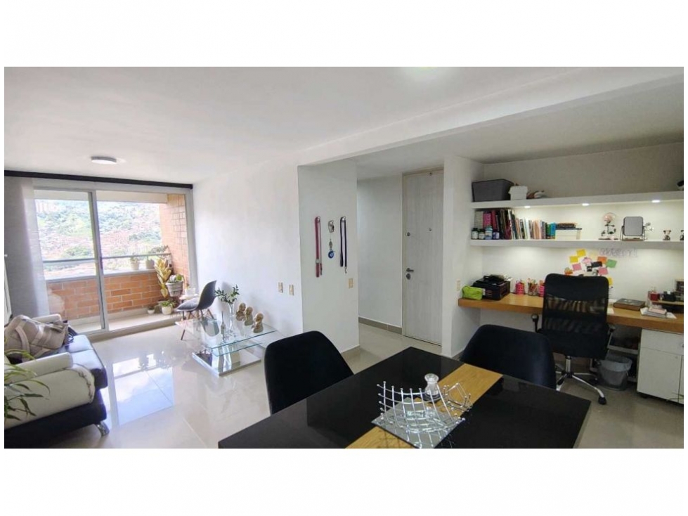 APARTAMENTO EN VENTA LOMA DE LOS BERNAL