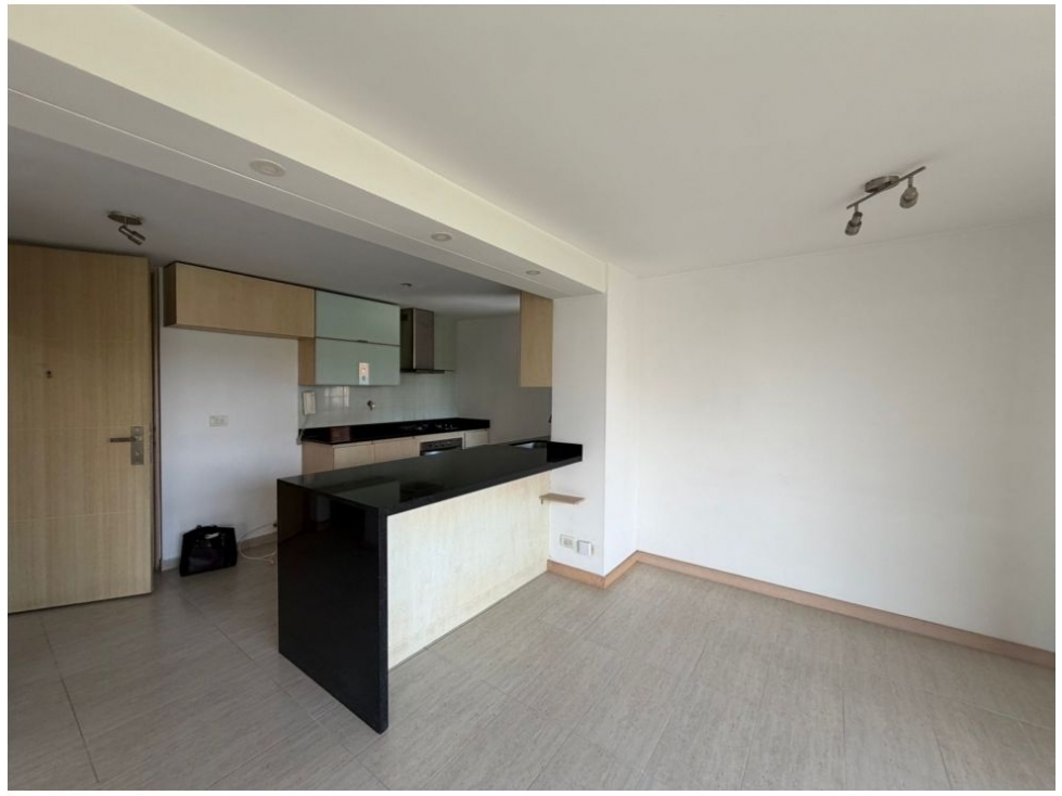 APARTAMENTO EN VENTA LOMA DE LOS BERNAL