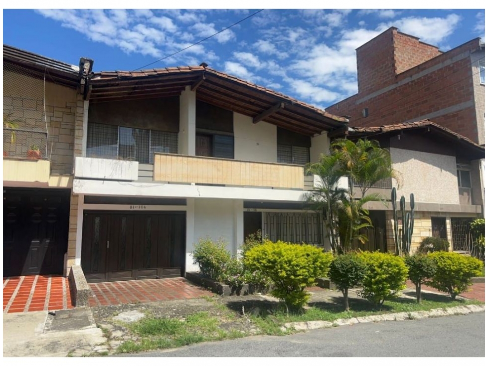 CASA LOTE EN VENTA LAURELES SIMON BOLIVAR