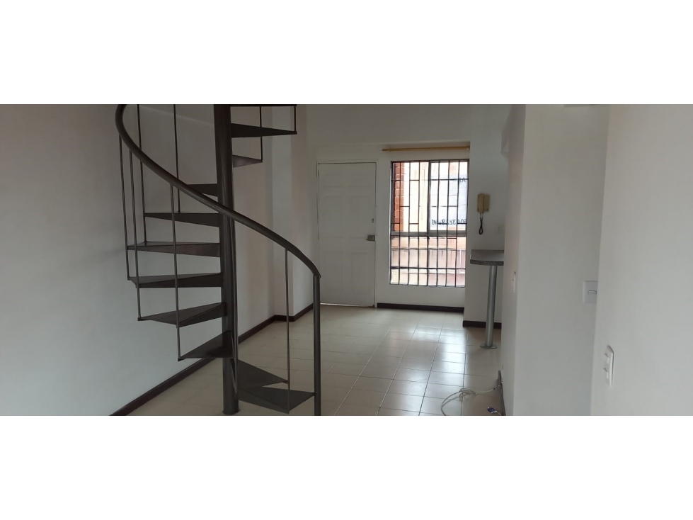 APARTAMENTO DUPLEX EN VENTA LA CASTELLANA
