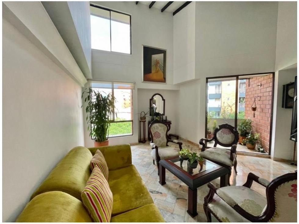 APARTAMENTO EN VENTA LAURELES SANTA TERESITA