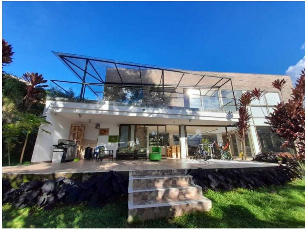 CASA CAMPESTRE EN VENTA EL ESCOBERO PARTE BAJA