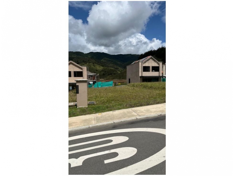 LOTE EN VENTA EL RETIRO