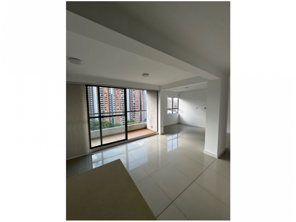 APARTAMENTO EN VENTA EN LOMA DE LOS BERNAL