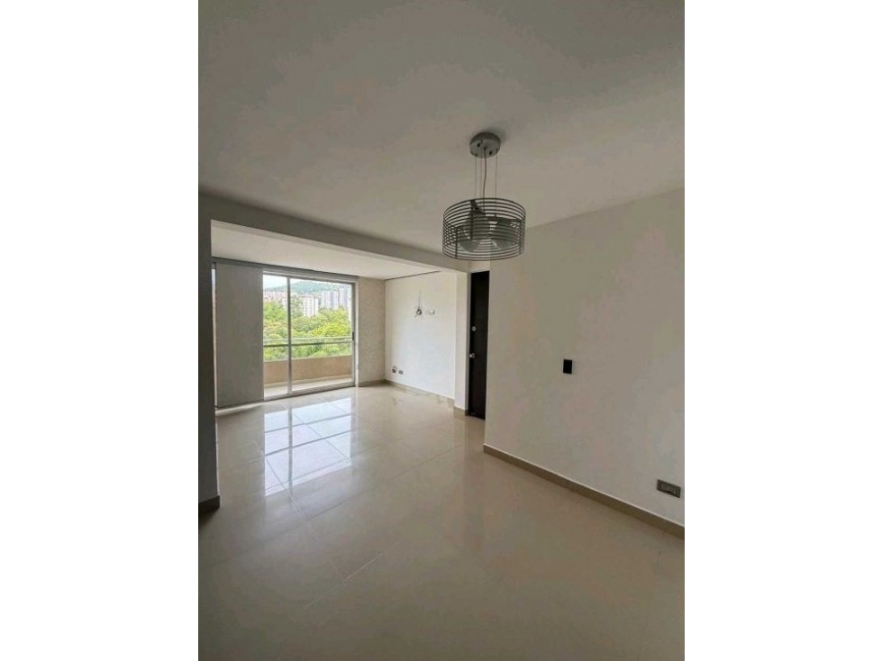 APARTAMENTO EN VENTA LOMA DE LOS BERNAL