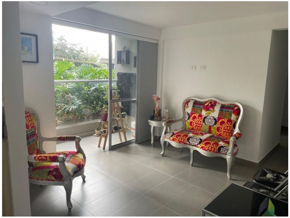 APARTAMENTO EN VENTA LOMA DE LOS BERNAL
