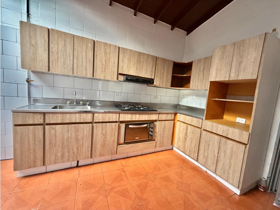 CASA EN ARRIENDO UNIFAMILIAR EN LAURELES