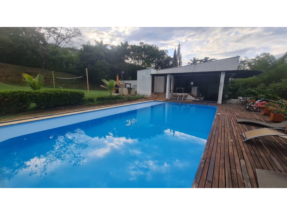 SE VENDE FINCA EN SAN JERONIMO ANTIOQUIA