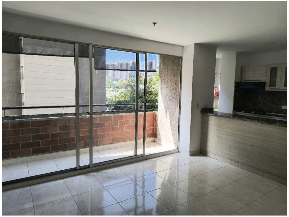 SE VENDE APARTAMENTO EN BELLO LOS PUERTOS