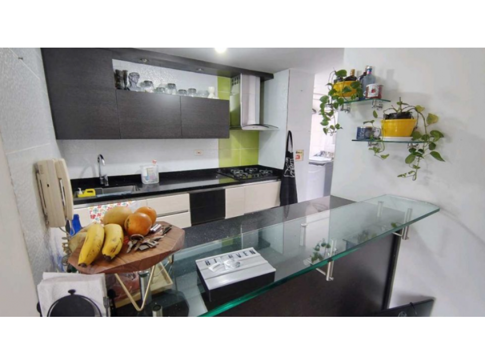 SE VENDE APARTAMENTO EN LOMAS DE LOS BERNAL