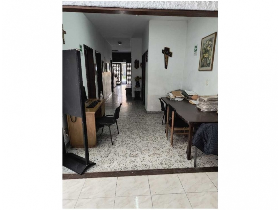 SE VENDE CASA LOTE EN LAURELES — foto 2
