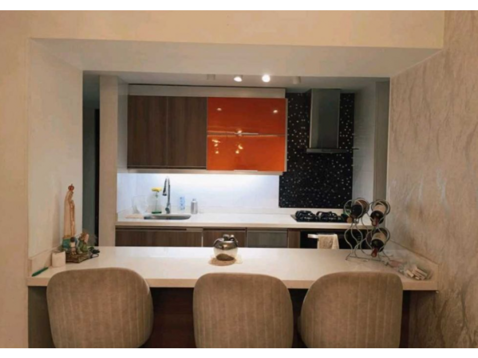 SE VENDE APARTAMENTO EN LOMA DE LOS BERNAL — foto 2