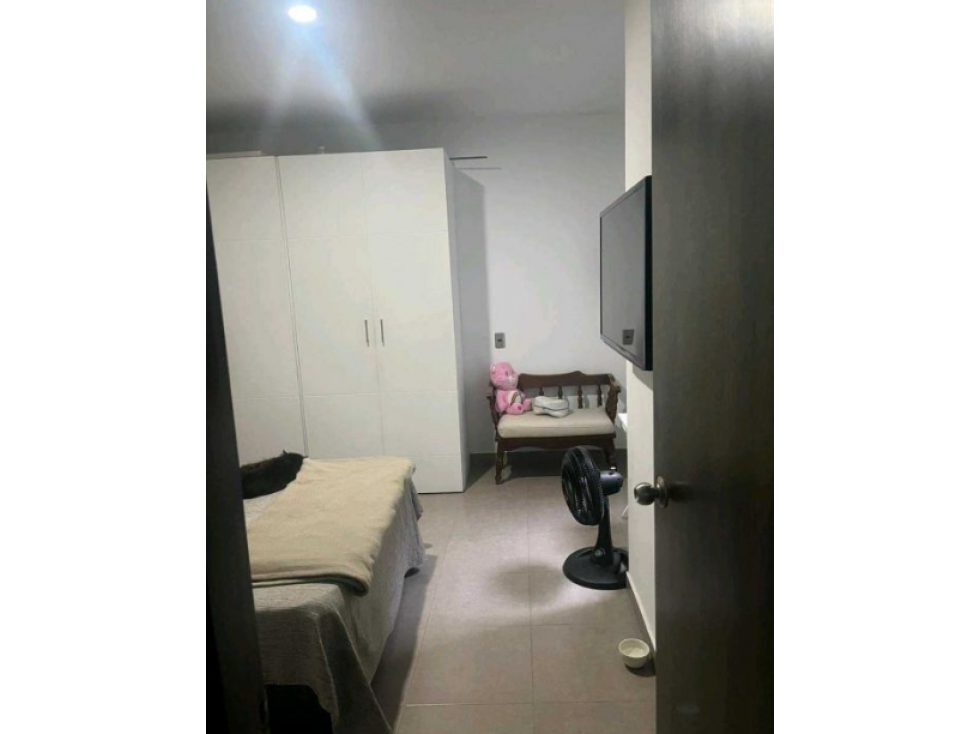 SE VENDE APARTAMENTO EN SECTOR CIUDAD DEL RIO — foto 2