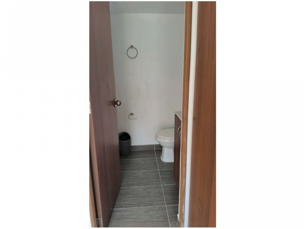 VENTA APARTAMENTO SECTOR LOMA DE LOS BERNAL PARTE BAJA — foto 5