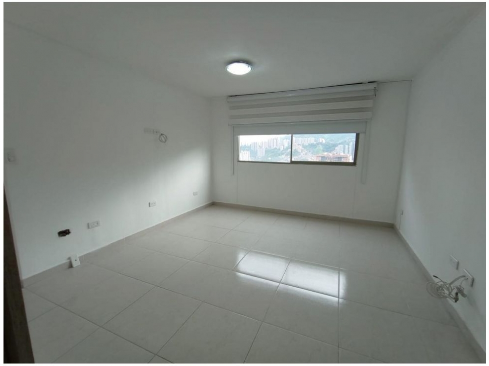 APARTAMENTO EN VENTA EN LOMA DE LOS BERNAL - 4