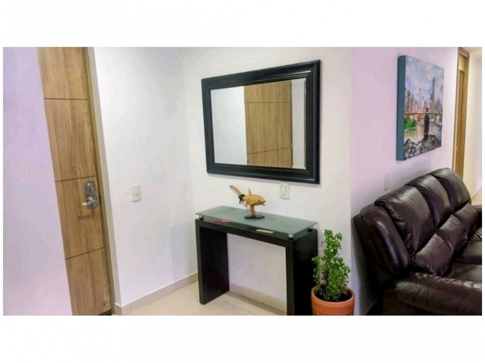 APARTAMENTO EN VENTA LOMA DE LOS BERNAL — foto 2