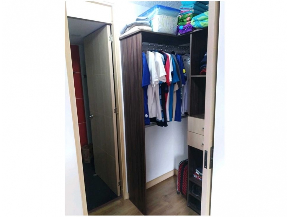 APARTAMENTO EN VENTA LOMA DE LOS BERNAL — foto 2