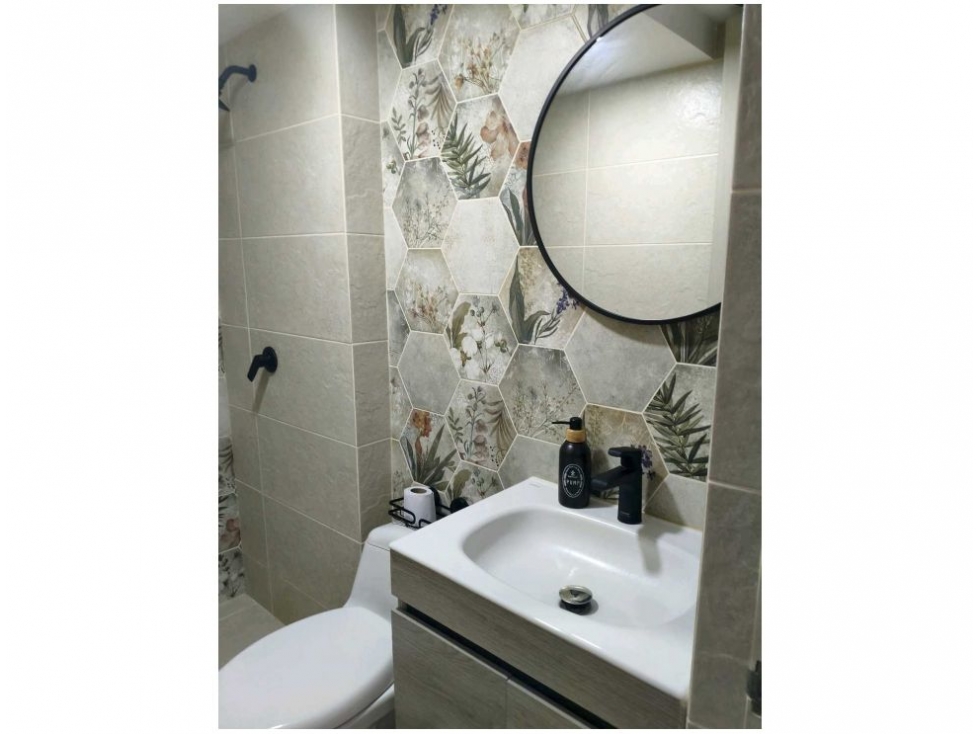 APARTAMENTO EN VENTA SECTOR LOMA DE LOS BERNAL — foto 2