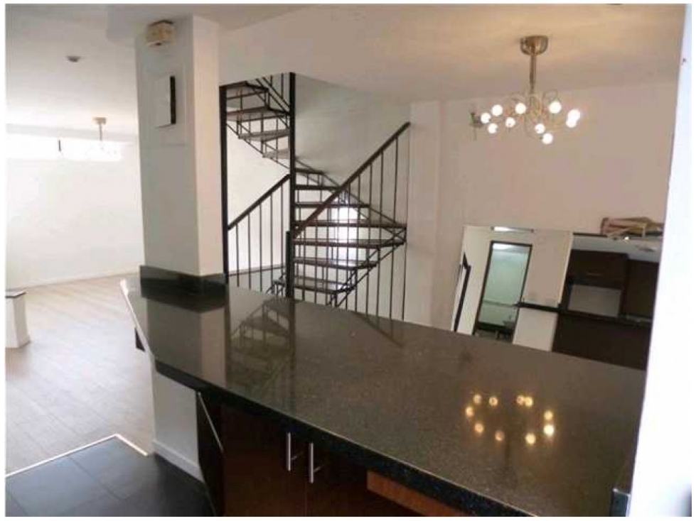 CASA EN VENTA REMODELADA BELÉN LA PLAMA — foto 2