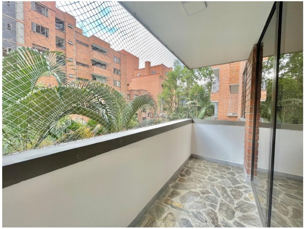 APARTAMENTO EN VENTA LAURELES — foto 2