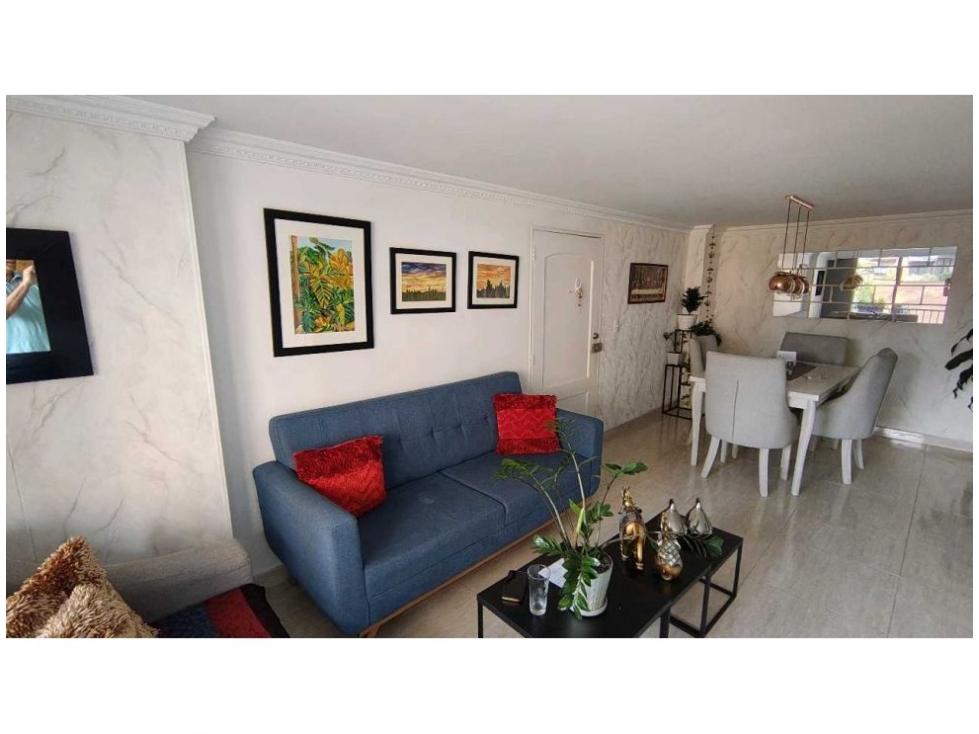 APARTAMENTO EN VENTA LOMA DE LOS BERNAL — foto 2
