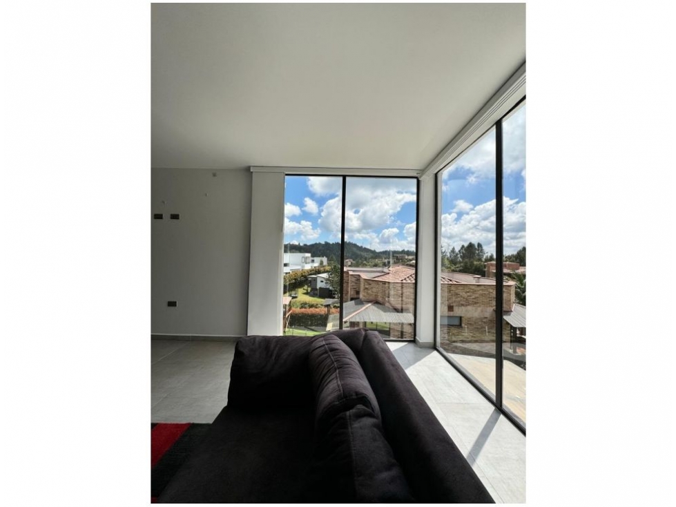 CASA EN VENTA LOMA DEL ESCOBERO PARTE ALTA — foto 2