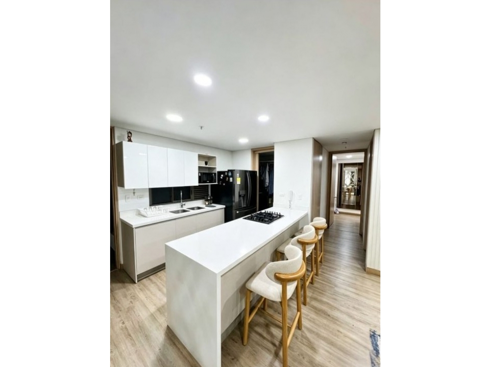 APARTAMENTO EN VENTA EN EL POBLADO SECTOR LINARES — foto 2