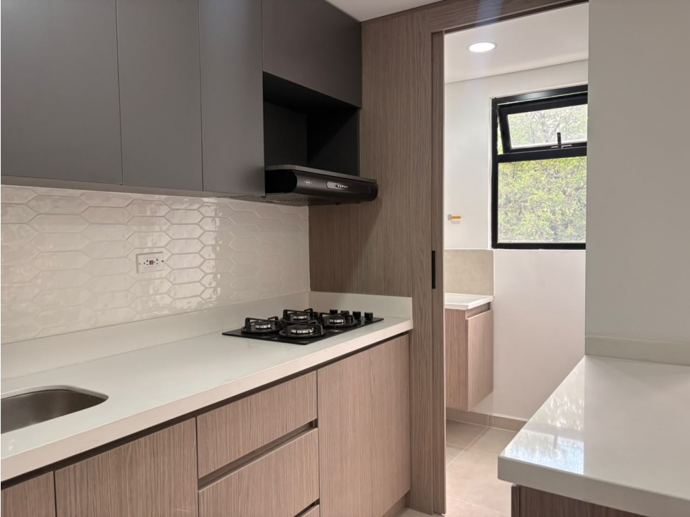 APARTAESTUDIO EN ARRIENDO BELÉN ROSALES