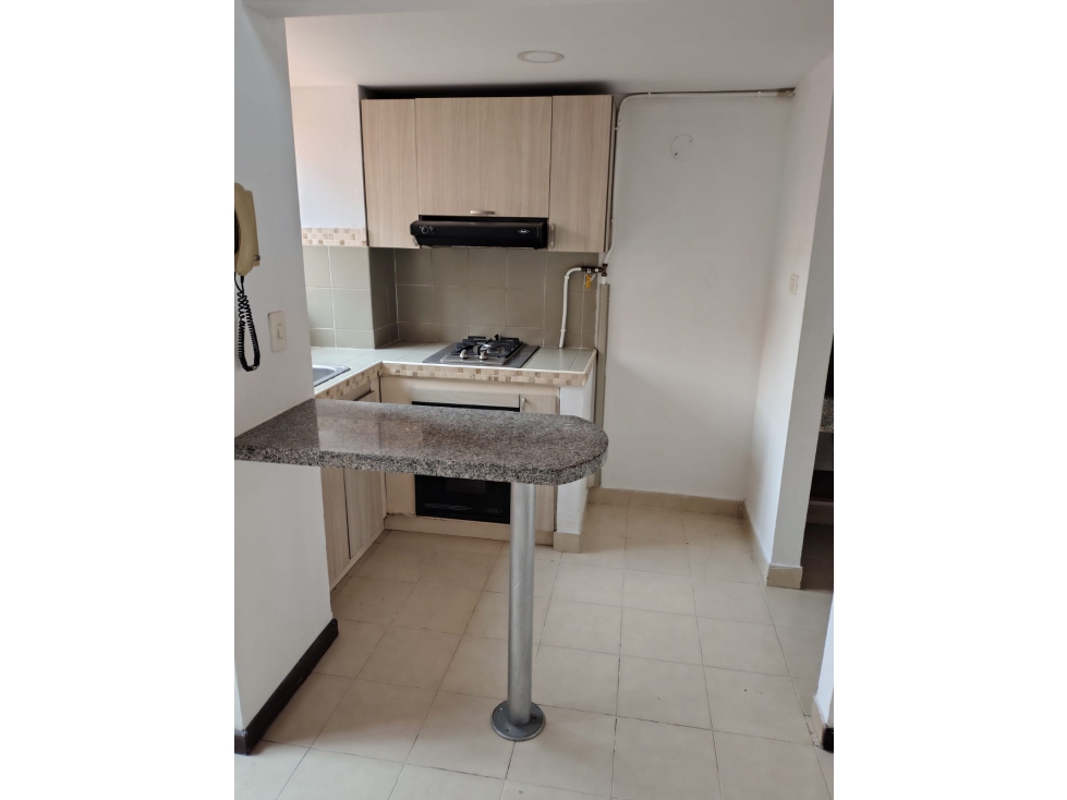 APARTAESTUDIO EN ARRIENDO SECTOR LA CASTELLANA — foto 2