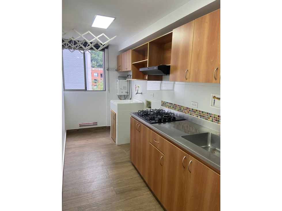 APARTAMENTO EN VENTA RIACHUELOS POBLADO TRANSVERSAL INTERMEDIA