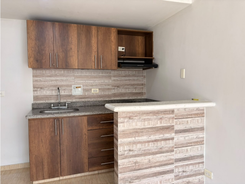 SE ARRIENDA APARTAMENTO EN BELEN RODEO ALTO — foto 2