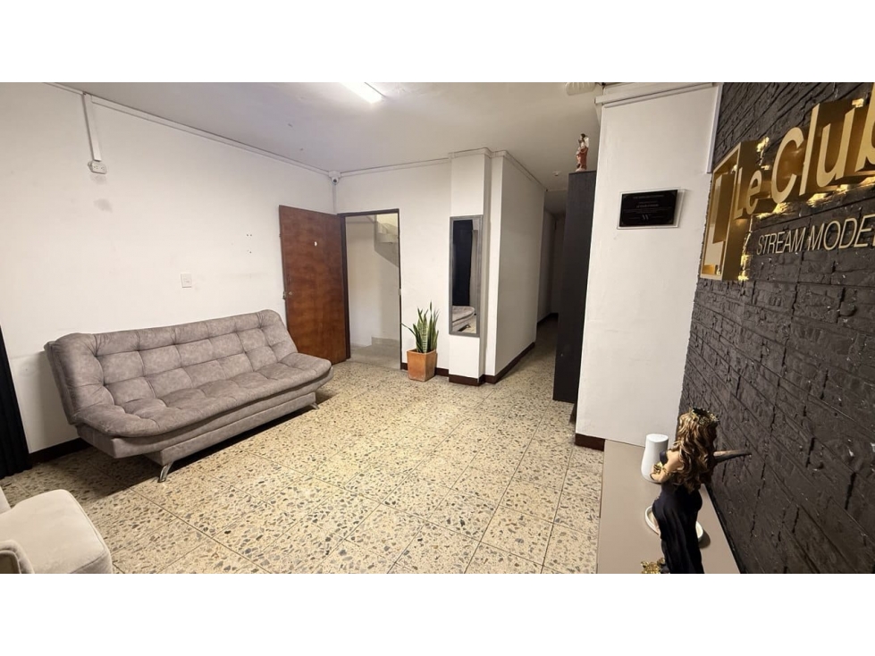 SE VENDE CASA LOTE EN LAURELES SECTOR UNICENTRO — foto 2
