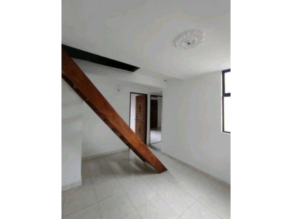 SE VENDE APARTAMENTO DUPLEX SECTOR BUENOS AIRES — foto 4