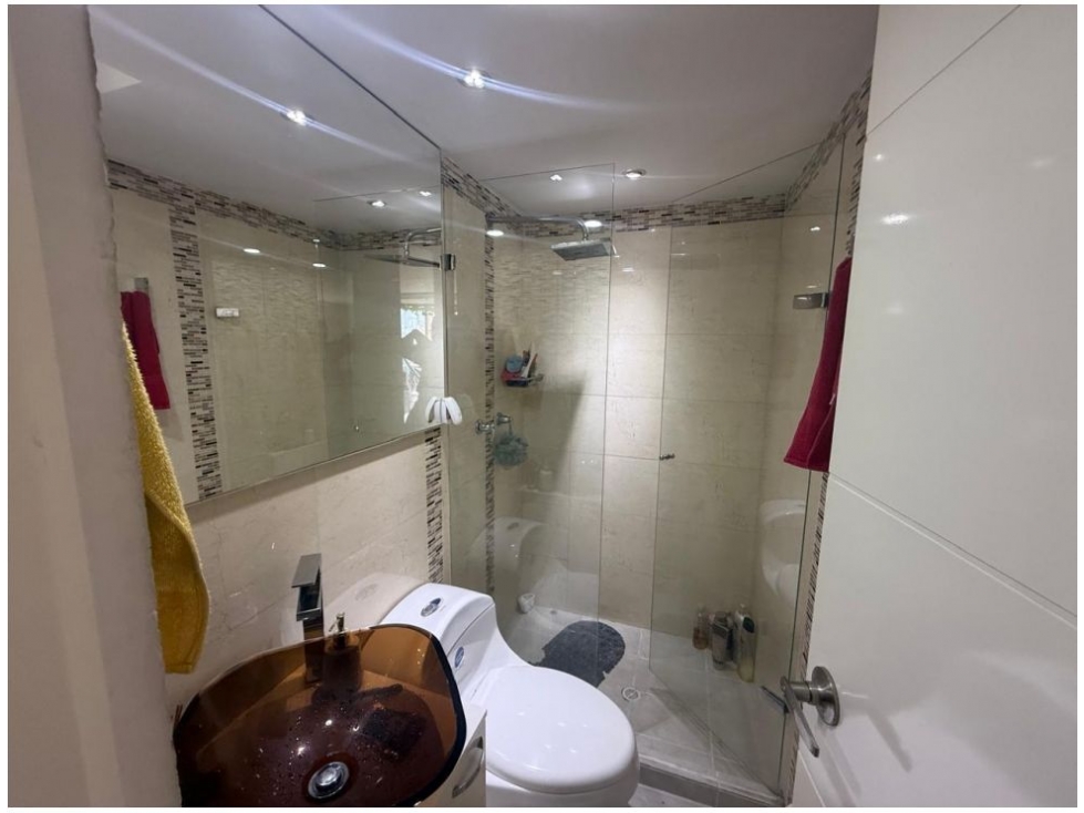 APARTAMENTO EN VENTA LOMA DE LOS BERNAL - MEDELLIN RANGO 5 — foto 5