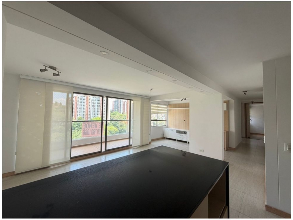APARTAMENTO EN VENTA EN LOMA DE LOS BERNAL — foto 3