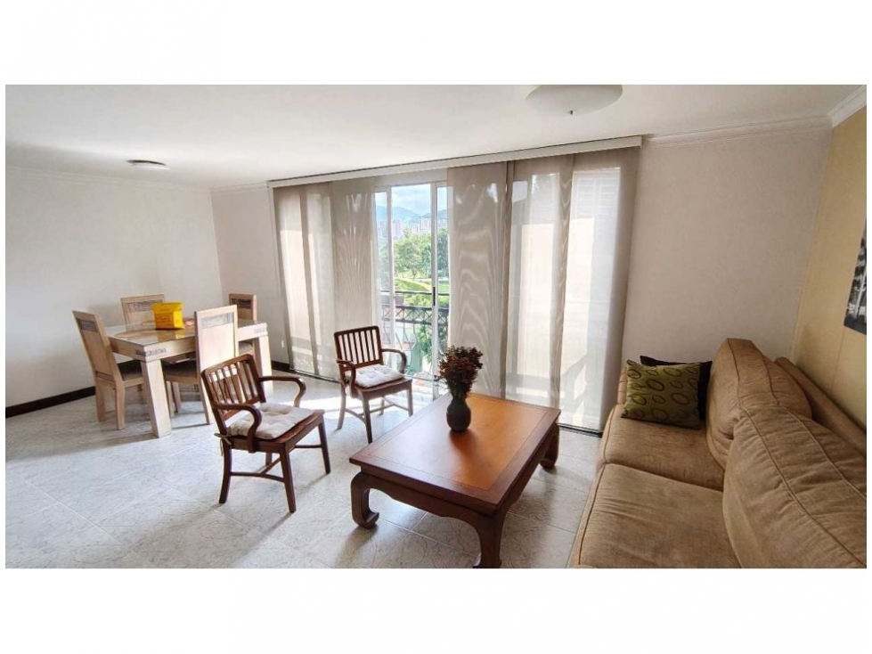 APARTAMENTO EN VENTA LOMA DE LOS BERNAL — foto 3
