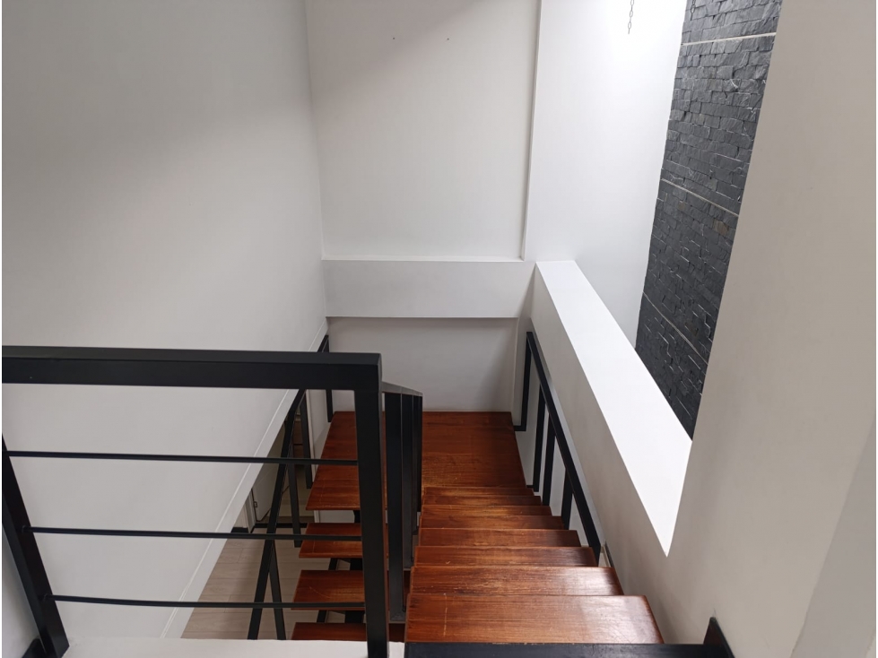 CASA EN VENTA ENVIGADO EN ALTOS DEL ESCOBERO — foto 4