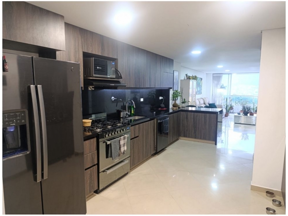 APARTAMENTO EN VENTA EN ALMERIA — foto 3