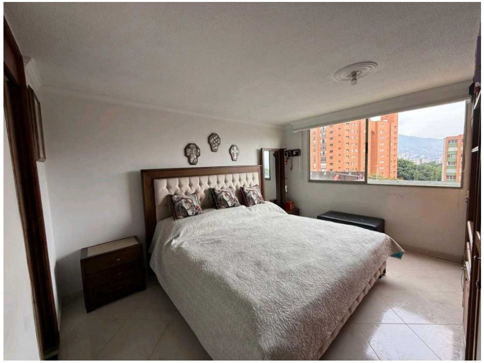 APARTAMENTO EN VENTA LOMA DE LOS BERNAL PARTE BAJA — foto 2