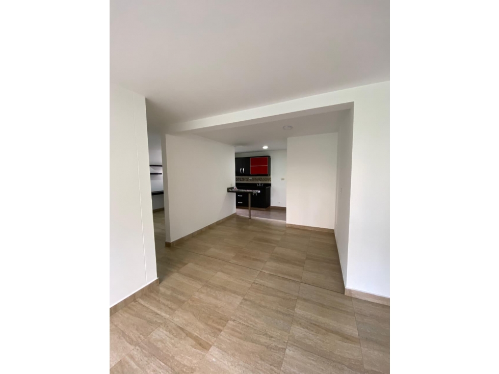 APARTAMENTO LOMA DE LOS BERNAL PARTE BAJA — foto 4