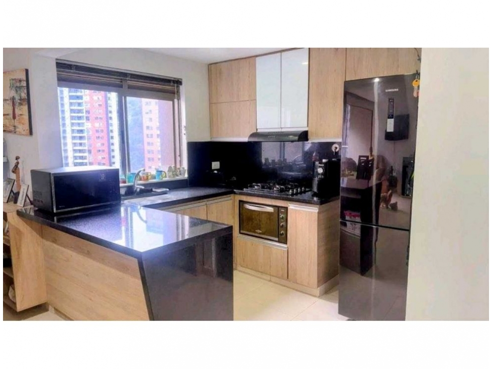 APARTAMENTO EN VENTA LOMA LOS BERNAL — foto 3