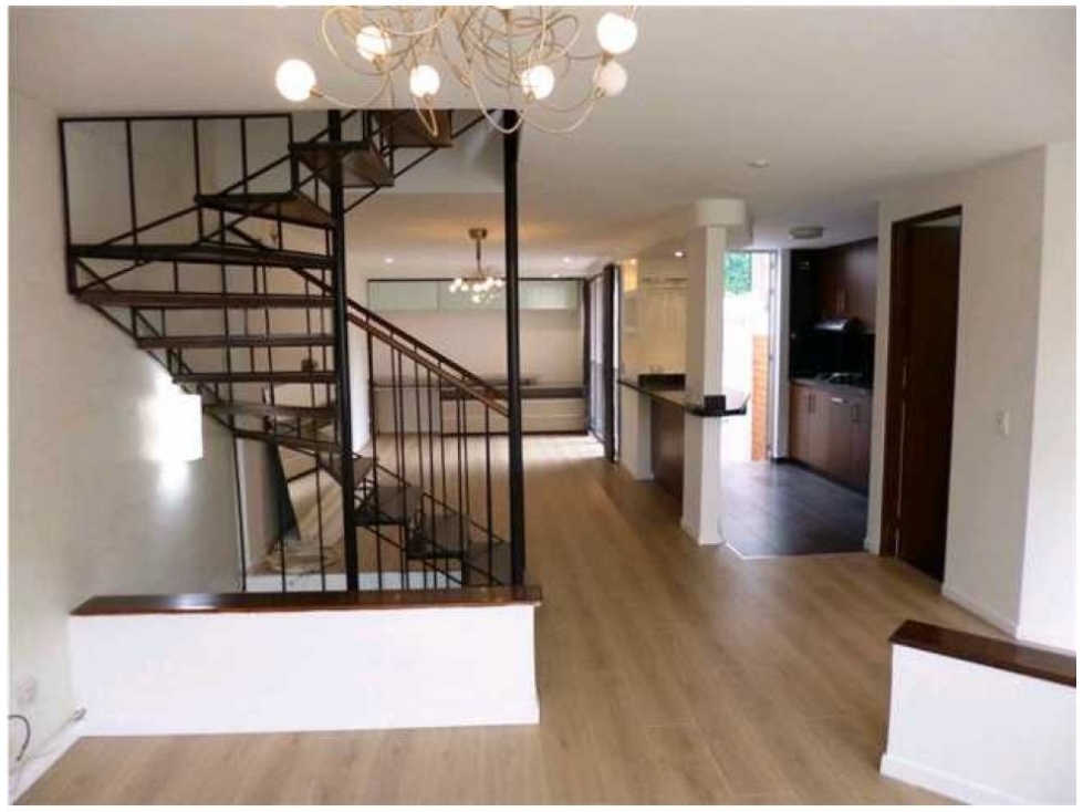CASA EN VENTA REMODELADA BELÉN LA PLAMA — foto 3