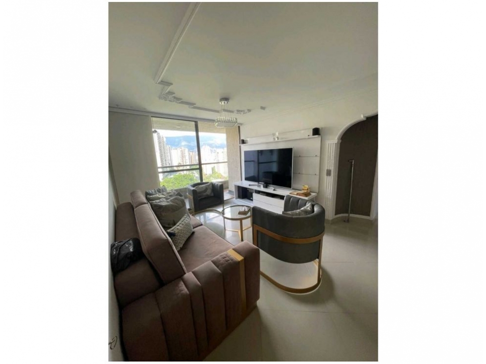 APARTAMENTO EN VENTA LOMA DE LOS BERNAL — foto 3