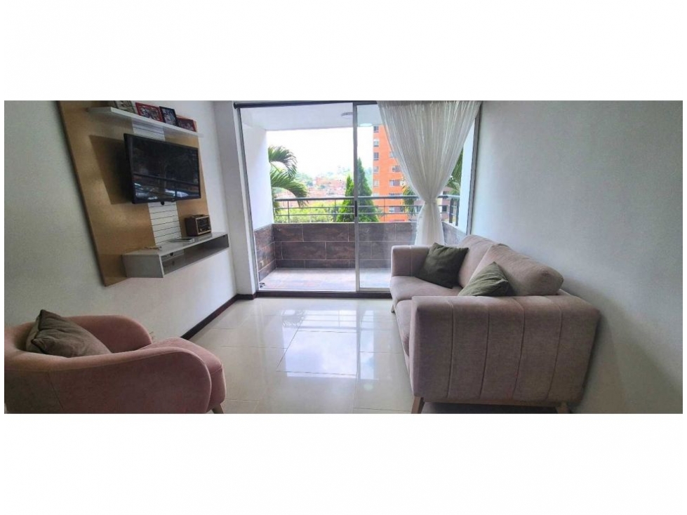 APARTAMENTO EN VENTA LOMA DE LOS BERNAL — foto 3