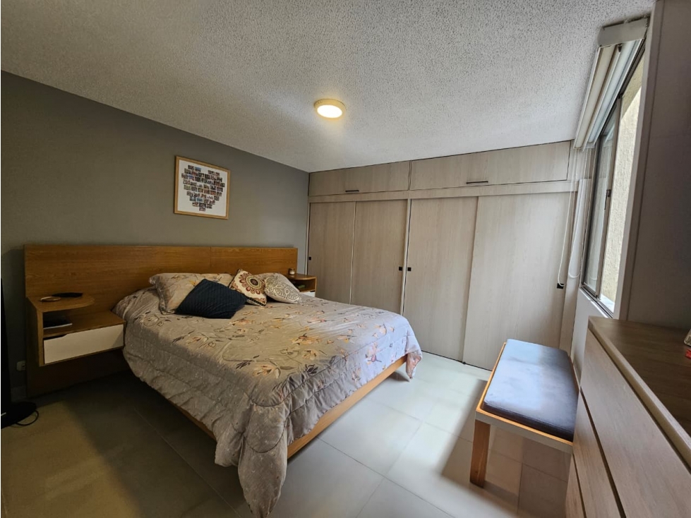 APARTAMENTO EN VENTA LOMA DE LOS BERNAL PARTE BAJA — foto 6