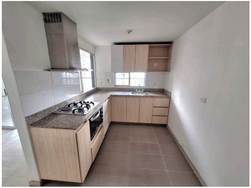APARTAMENTO EN VENTA LOMA DE LOS BERNAL — foto 3