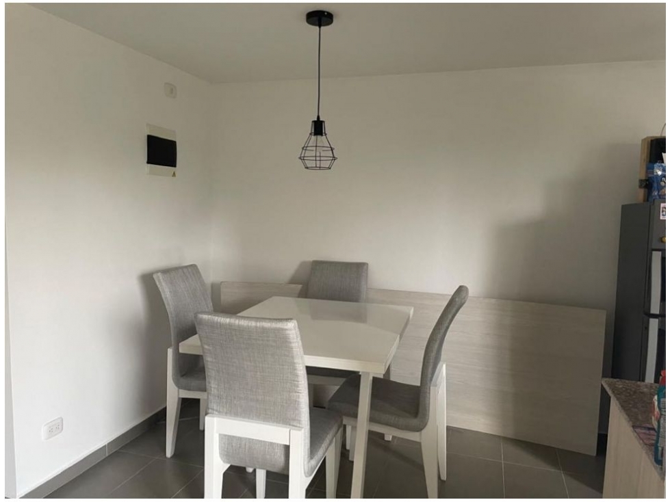 APARTAMENTO EN VENTA LOMA DE LOS BERNAL — foto 3